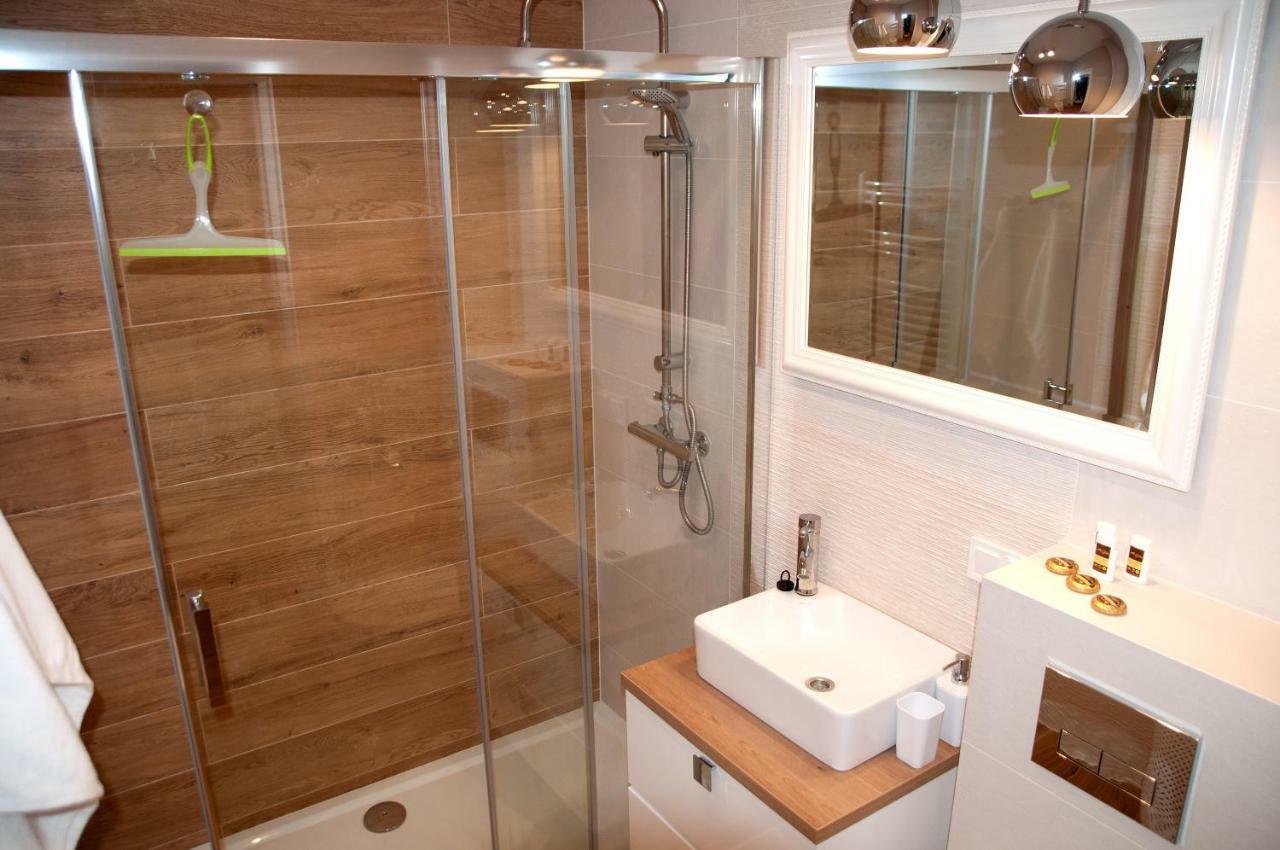 Apartament Ikar - 2 Pokojowy Przy Morzu Z Wlasnym Ogrodkiem Pobierowo Exterior foto